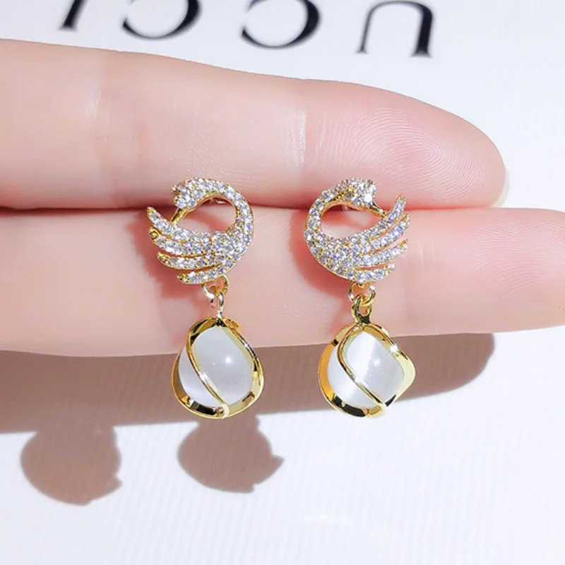 

special style swan fashionable Korean temperament cat's eye earrings real design 18k gold jewelry for women