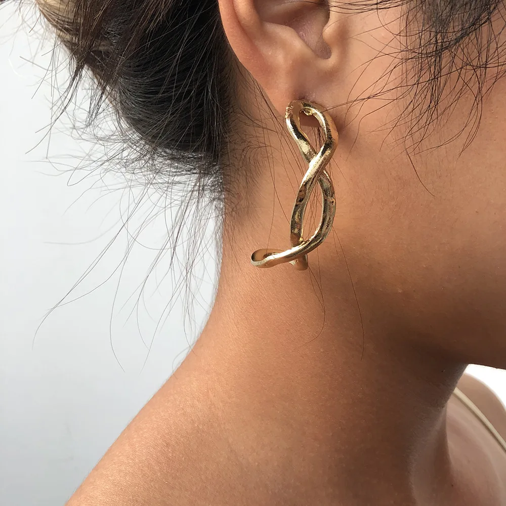 

Kaimei cross-border personality earrings Hot selling fashion simple irregular 3D gold plated geometric hoop stud earrings women, Many colors fyi