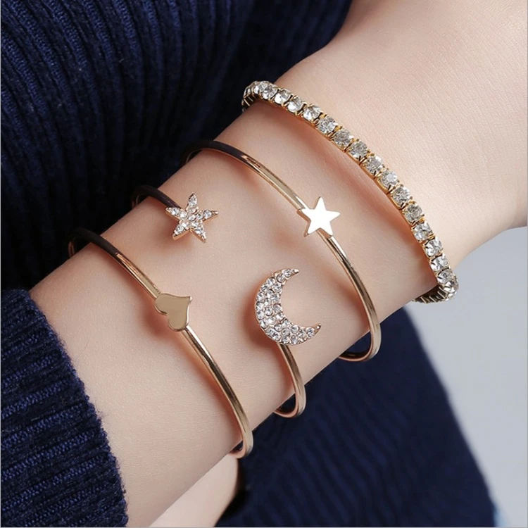 

Yiwu Jewelry Fashion Star Moon Diamond Bracelet Glossy Heart Lady Bangle Gold and Silver Four-piece Jewelry Hand Chain, Picture shows