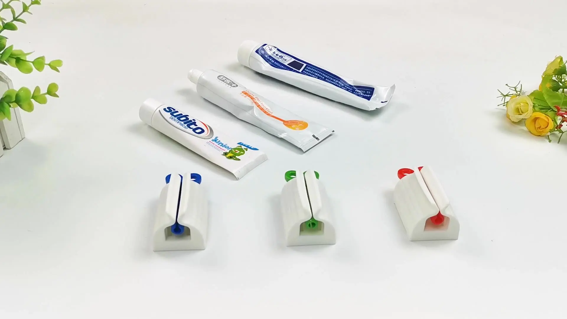 

Go-stc Manual New Type Household Toothpaste Dispenser Tube Squeezer, Red and blue green