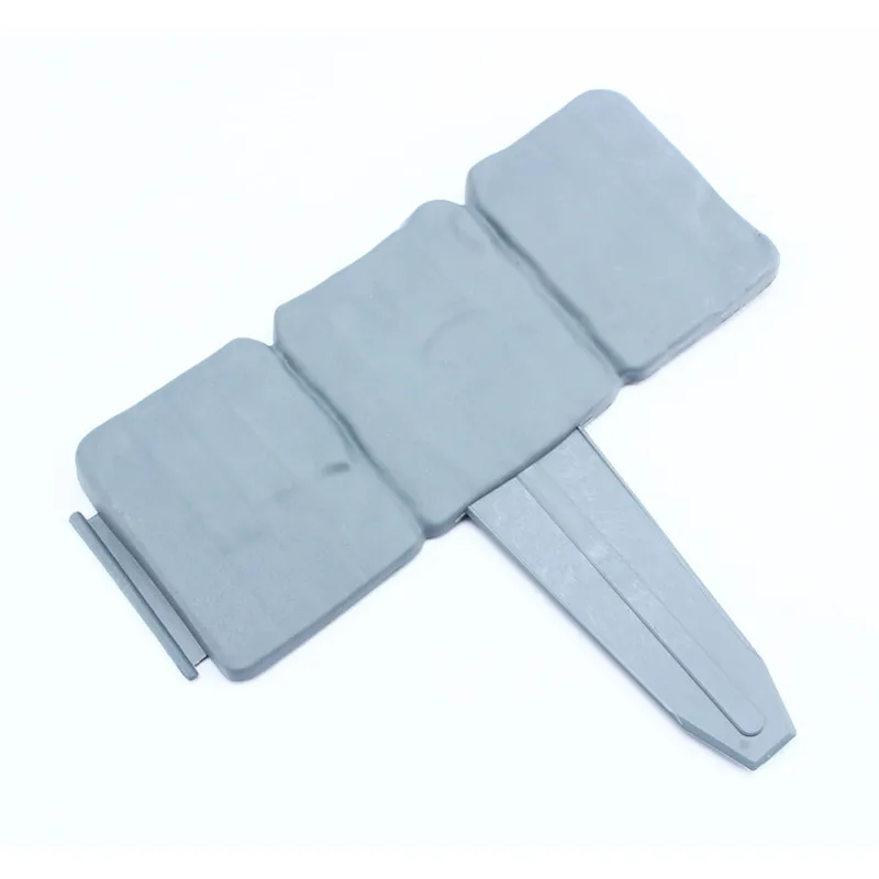 

Easily Assembled Garden Fence Connectable Garden Lawn Border Insert Plastic Garden Fence Border, Grey/red