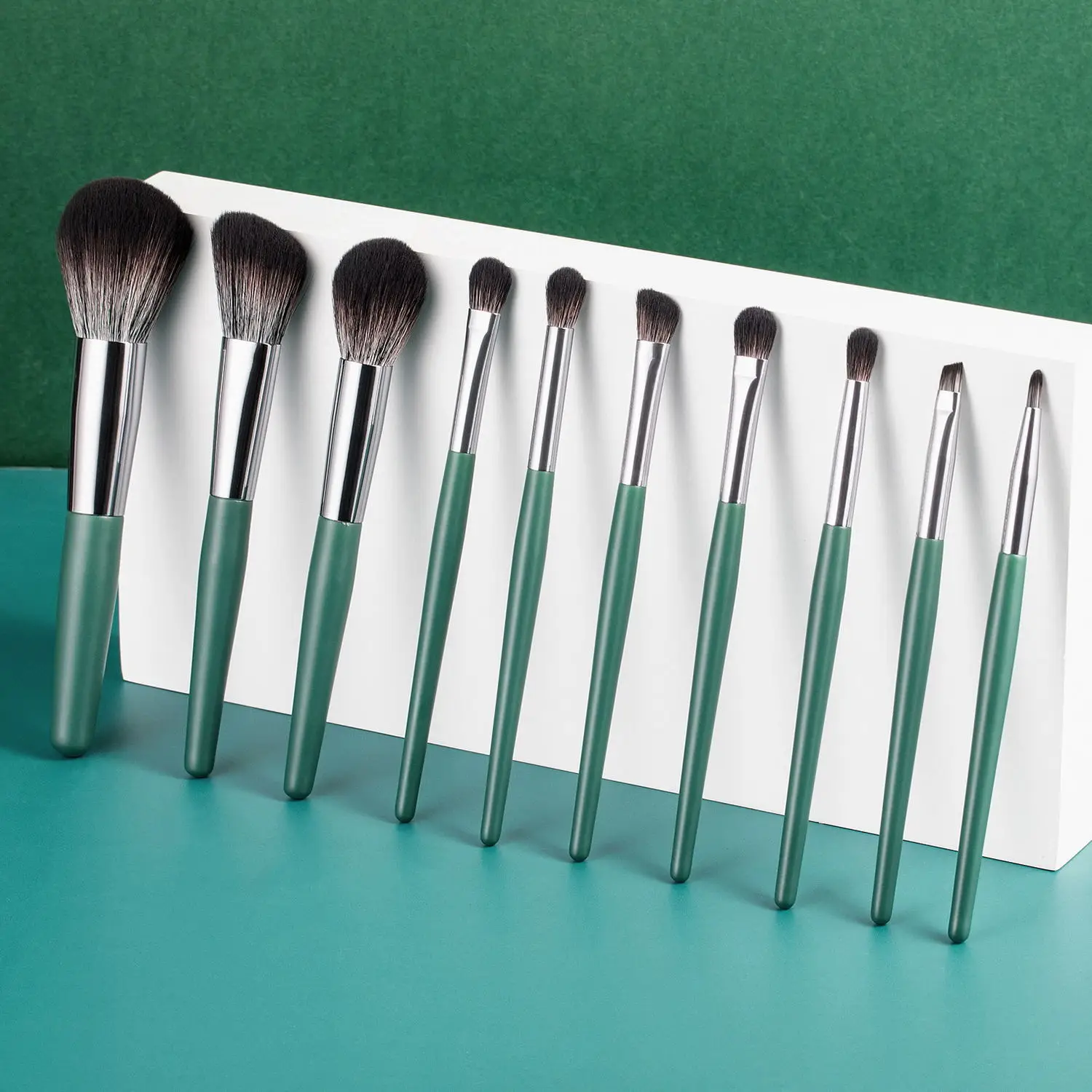 

2021 New Style Professional Custom Makeup Brush Set Online Shopping Synthetic Hair Wood Handle Wholesale Makeup Brush Set Vegan