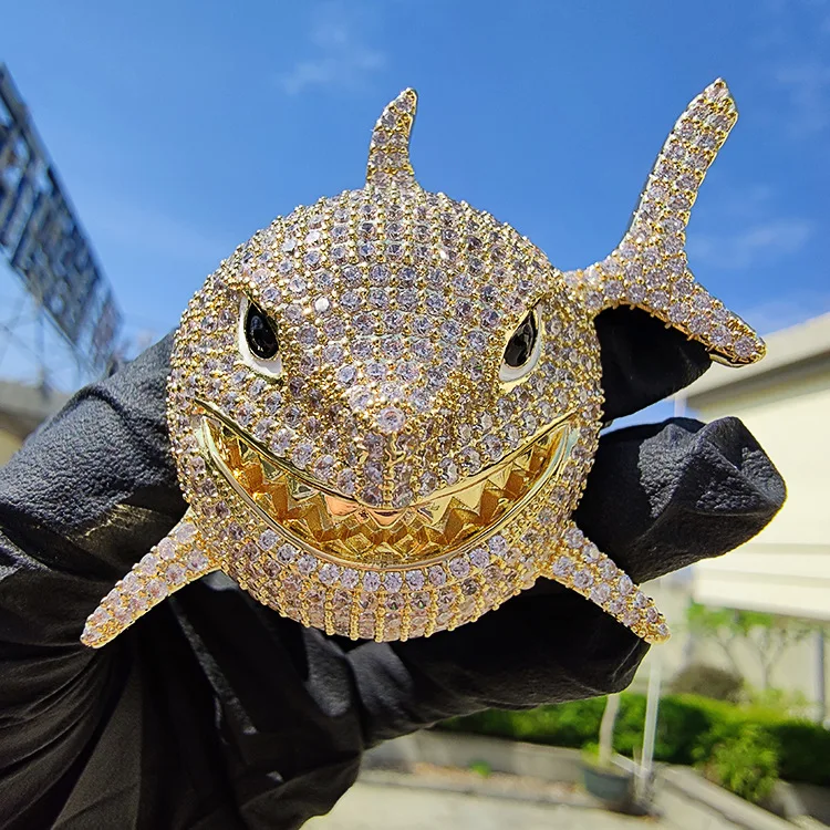 

2021 New Trend Hip Hop Iced Out CZ Cubic Zirconia Shark Necklace, Gold color