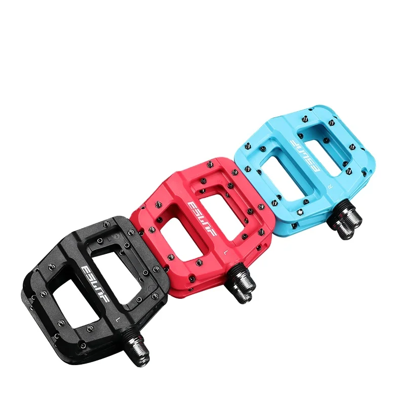 

Bicycle Pedal Aluminum Alloy Wide Anti-slip Ultralight Flat Mountain Bike Bearing Pedals, Blcak/blue/red