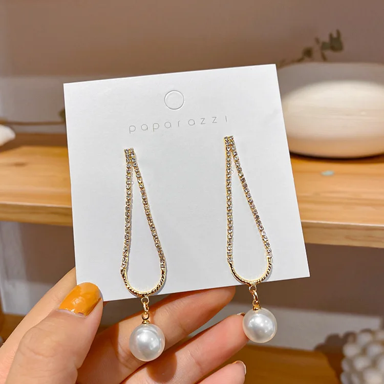 

2020 fashion women stylish pearl earrings