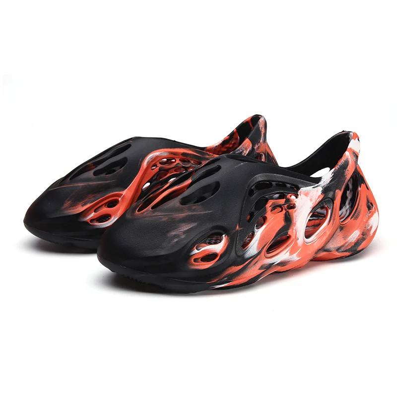 

High quality fashionable and comfortable beach shoes, men hole hole shoes breathable sports shoes, men coconut shoes