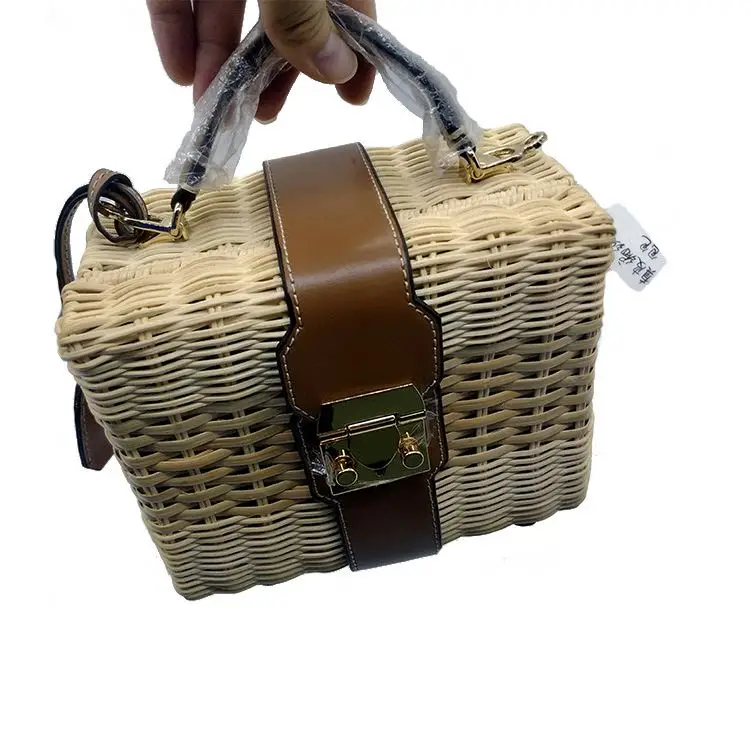 

Hand woven small 2021 beach rattan clutch bag handbag rattan bags bali woven