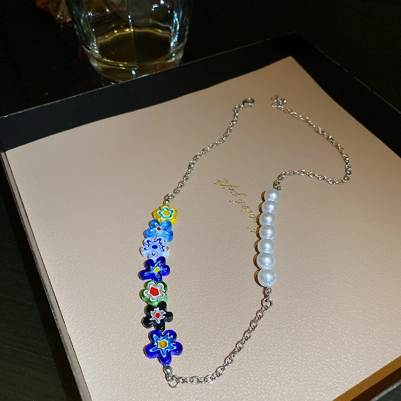 

2021 fashion multicolor resin flower charm necklace