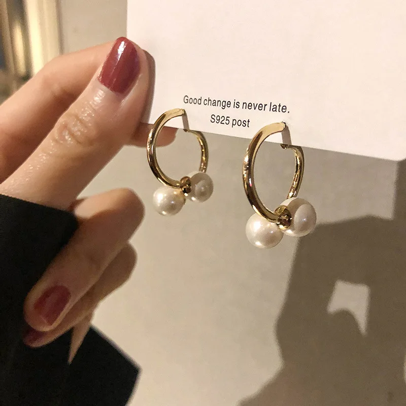 

Elegant Gold Plating Pearl Hoop Earrings S925 Post Needle Pearl Circle Earrings For Women