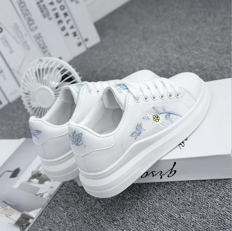

cy20143a 2019 spring new style white ladies shoes embroidery students joker board shoes Korean flat women's casual shoes, Pink,blue, black