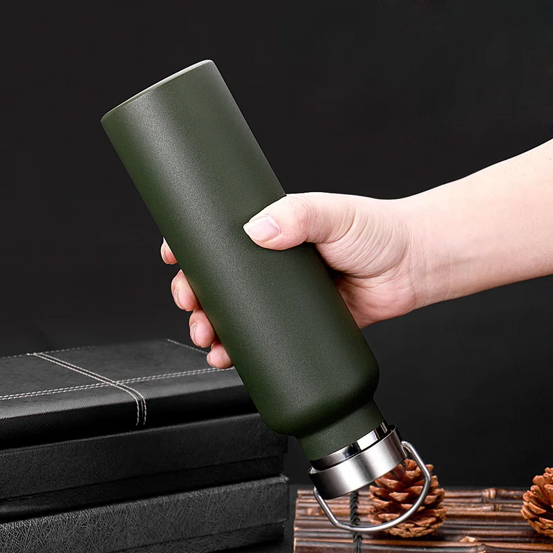 

750ml stainless steel 18/8 beer bottle keep cold and hot portable water bottle, Silver , red, green, black