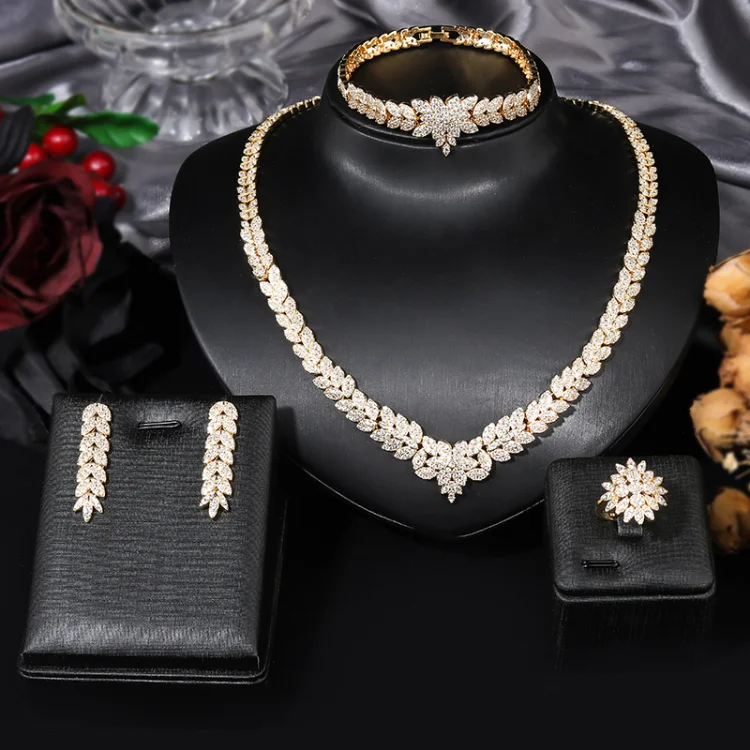 

Silver Rose Gold 18k Lovelife Jewelry Woman Jewelry Set For Wedding