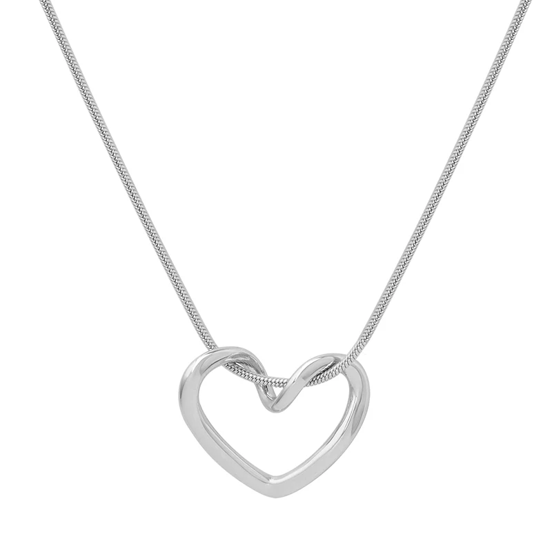 Hip Hop Popular Hollow Heart Shaped Round Snake Chain Necklace Stainless Steel Pendant Necklace