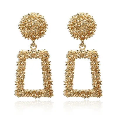 

The New Listing Top Fashion Irregular Earrings for Personal decoration