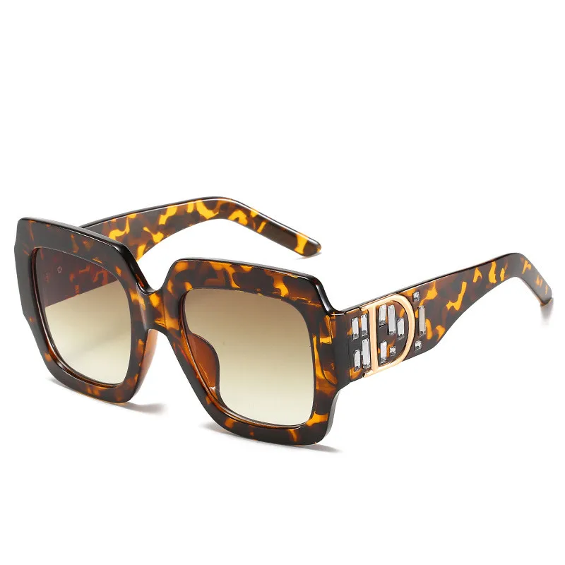 

Wholesale Sunglassess Womens Trendy Locs Designer Authentic Retro Rectangle Ladies Sunglasses