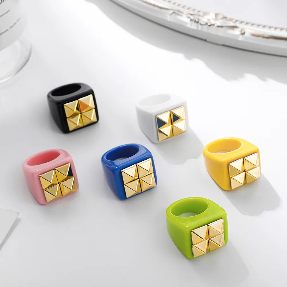 

New Arrival High Quality 2021 INS Fashion Acrylic ring for women Simple pop art colorful Resin ring Jewelry, More color/oem