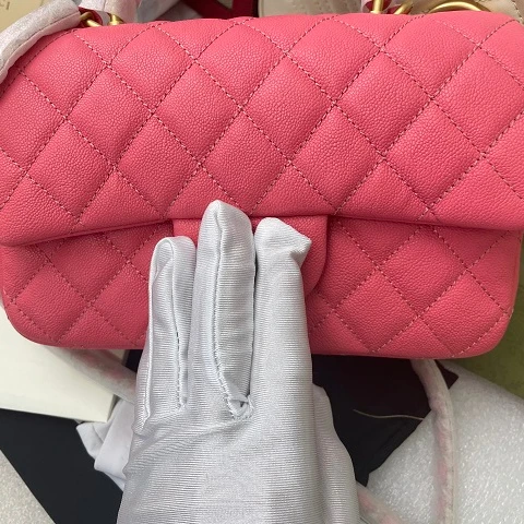 

2021 Classic Fashion Women's High-End Luxury Diamond Leather One-Shoulder Portable Armpit Bag luxury brand bag
