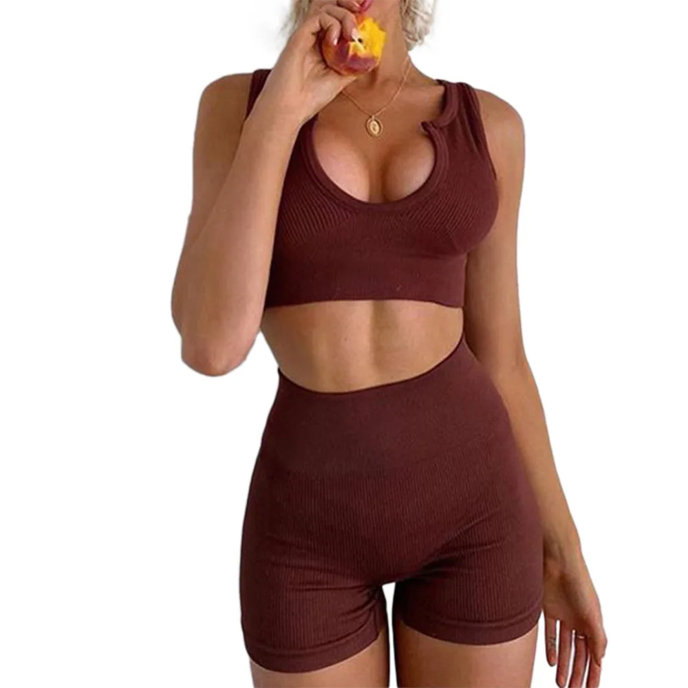 

European and American ins seamless knitted sports shorts yoga suit fitness suit U collar collar sexy fitness suit