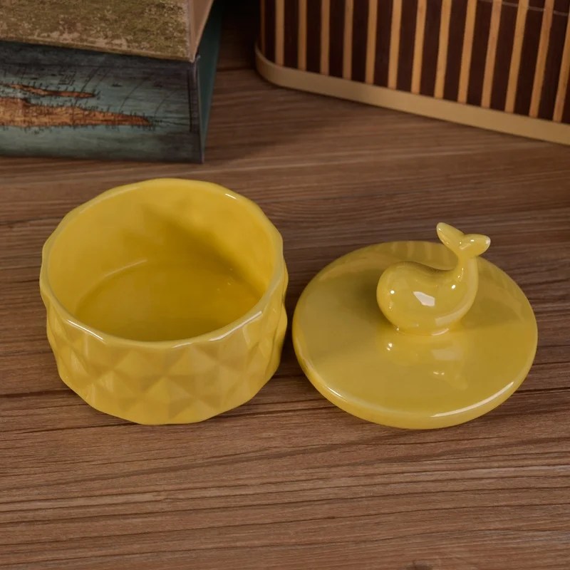 200ml Mini embossed ceramic candle jar scented candle vessel with lids home decor