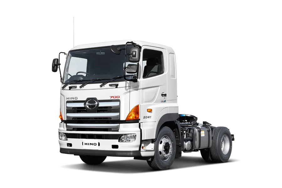 Запчасти hino. Hino 700. Грузовик Hino 700. Hino 700 тягач седельный. P11 Хино 700.