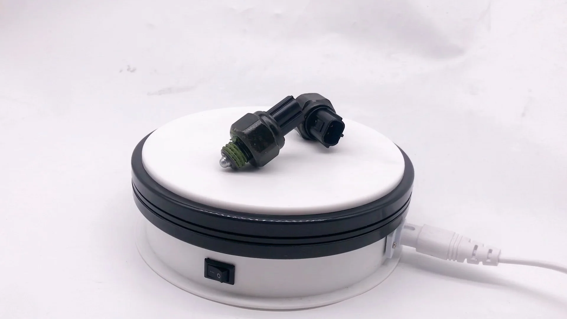 Genuine Auto Spare Parts Reverse Light Switch For Ix35 Sonata Veloster