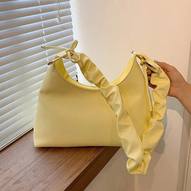

Promotion 2021 fashion yellow color single shoulder PU bag for young girls, Pink/red or custom