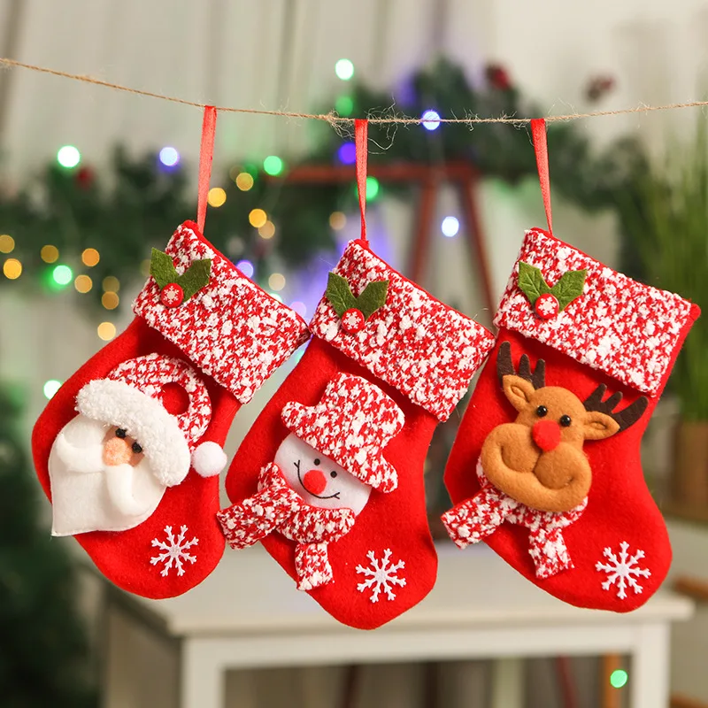 

2022 NEW Small Elk Christmas Santa Stocking Pattern Stockings Fireplace Hanging Stockings for Child Gift Xmas Tree Decoration