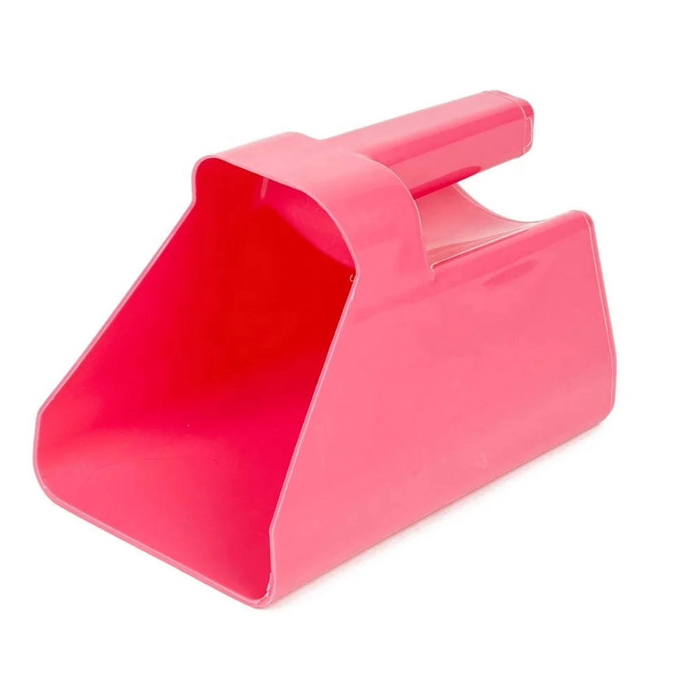 

3 Quart plastic Standing Horse Feed Scoop, Red,green,blue,orange,yellow,purple and all colours