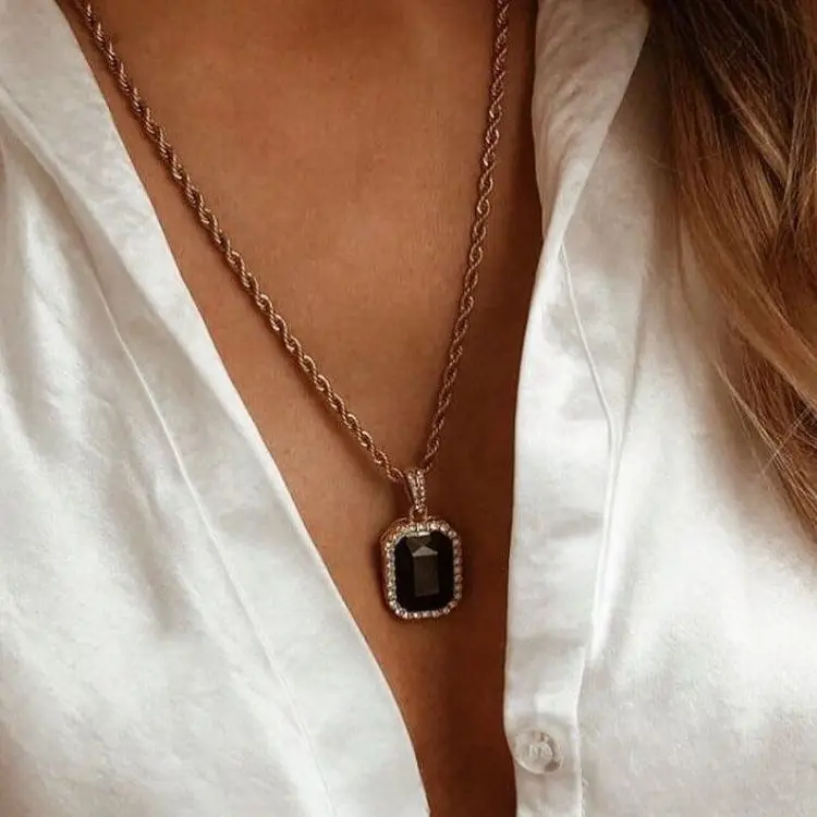 

Women Gold Square Pendant Crystal Necklace With Gemstone Black Stone