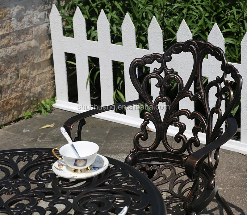 White Outdoor Metal Dining Set Cast Aluminum Furniture Use For Backyard