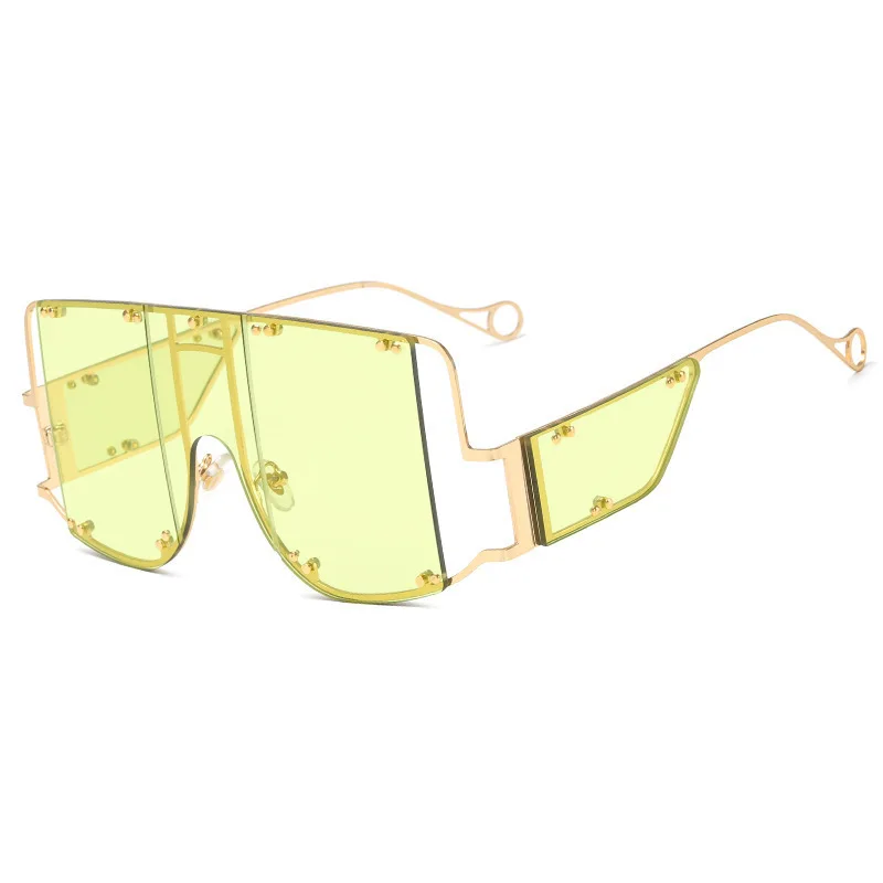 

2021 Large Frame Fashion Men Womens Trendy Shades Personality Rivet Clear Luxury Sunglasses