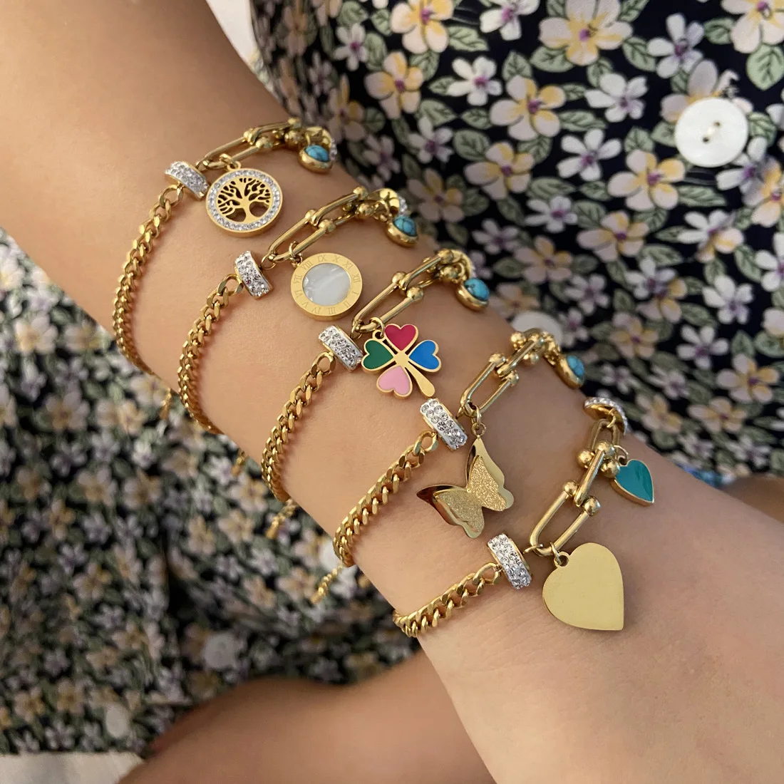 

Fashionable Geometry Nature Stone Love Heart Butterfly Flower Pendant Stainless Steel Cuban Chain Bracelet