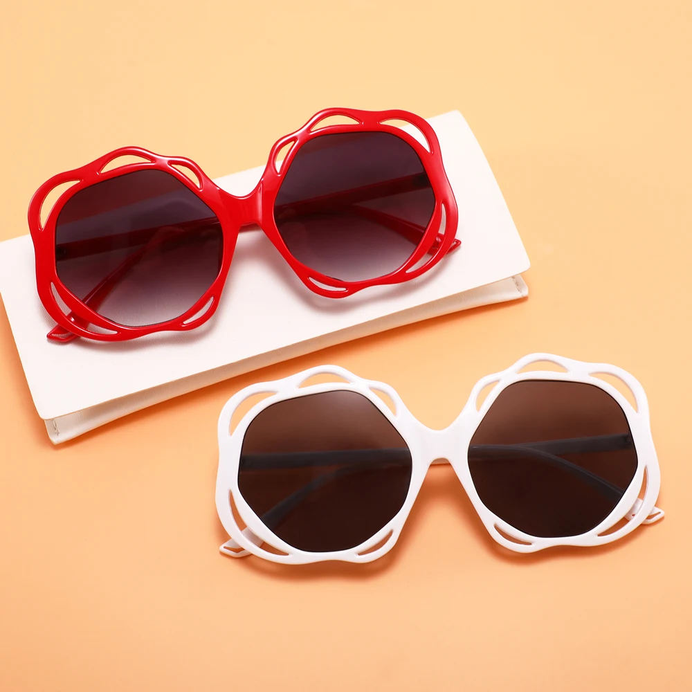 

Fashion Latest Brand trendy flower shape PC UV400 lens Vintage women men Sunglasses 2023