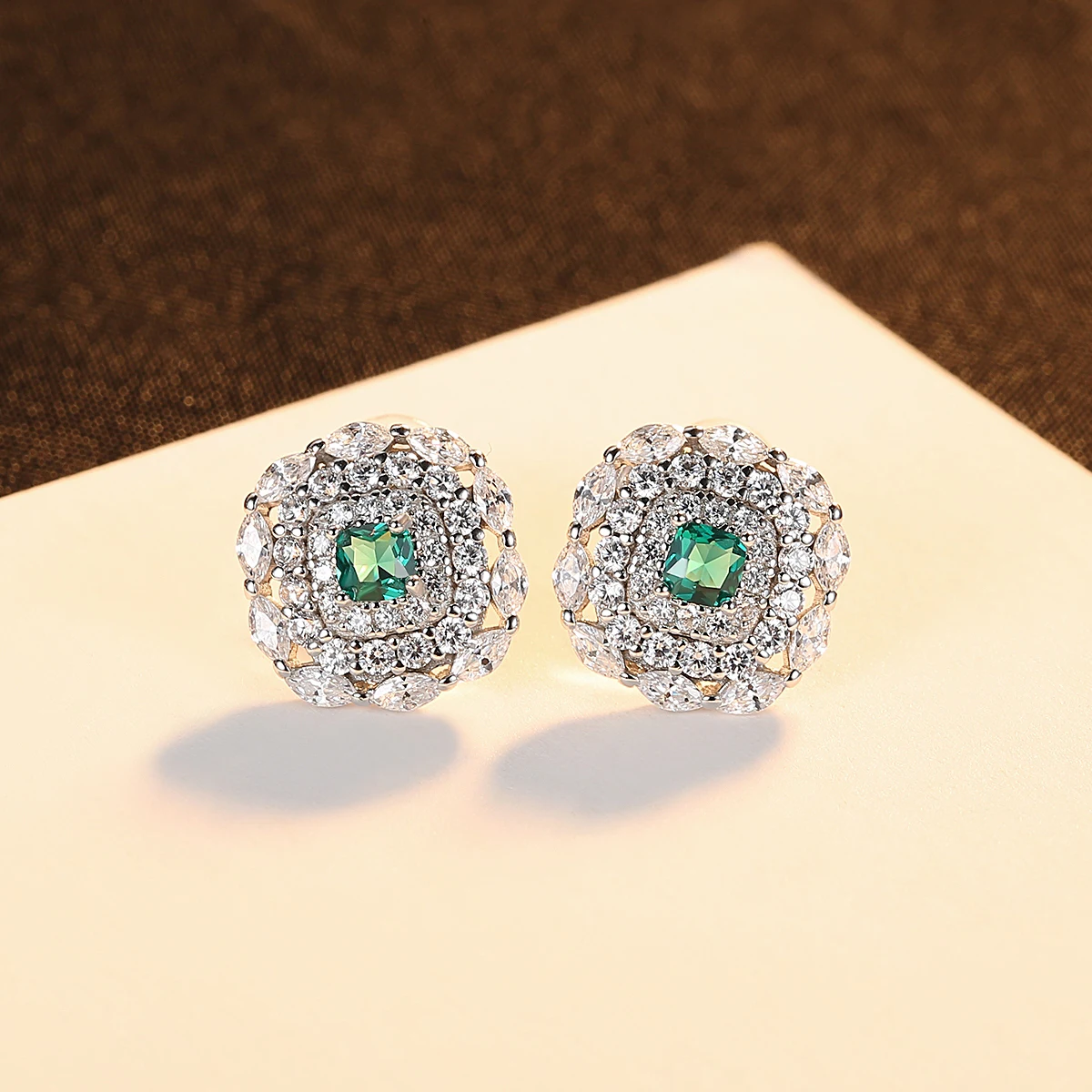 

CZCITY Elegant Woman Luxury Earing Famou Brand Zircon Diamond Bridal Silver Flower Big Stud Earring