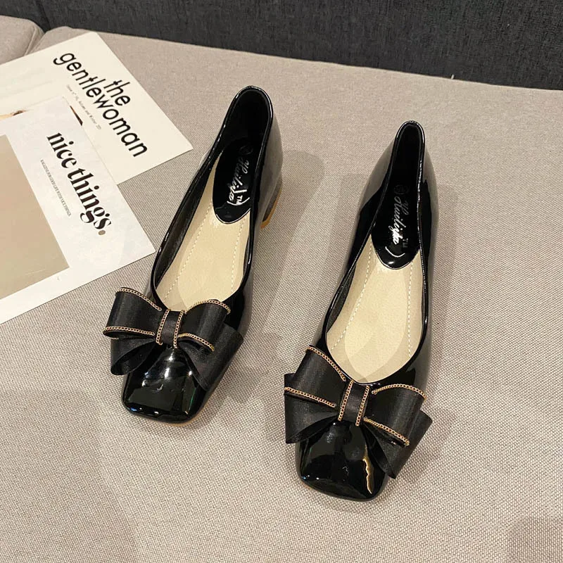 

sh11986a Women low heels trendy 2022 bowknot square toe heels
