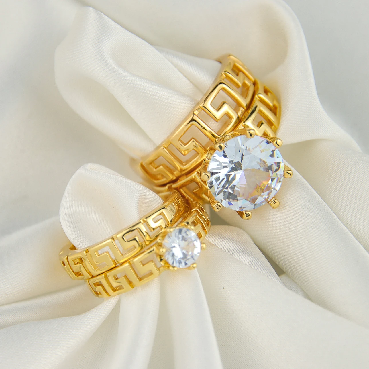 

Popular Luxury Couple Wedding Ring Set 18k Diamond Ring Women Gold Zirconia Ring