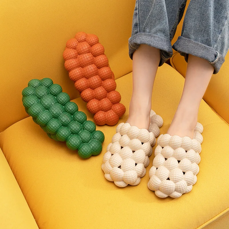 

Women Flat Slippers Characteristic Bubbles Casual Slippers Summer Outdoor Beach Slippers, Picture