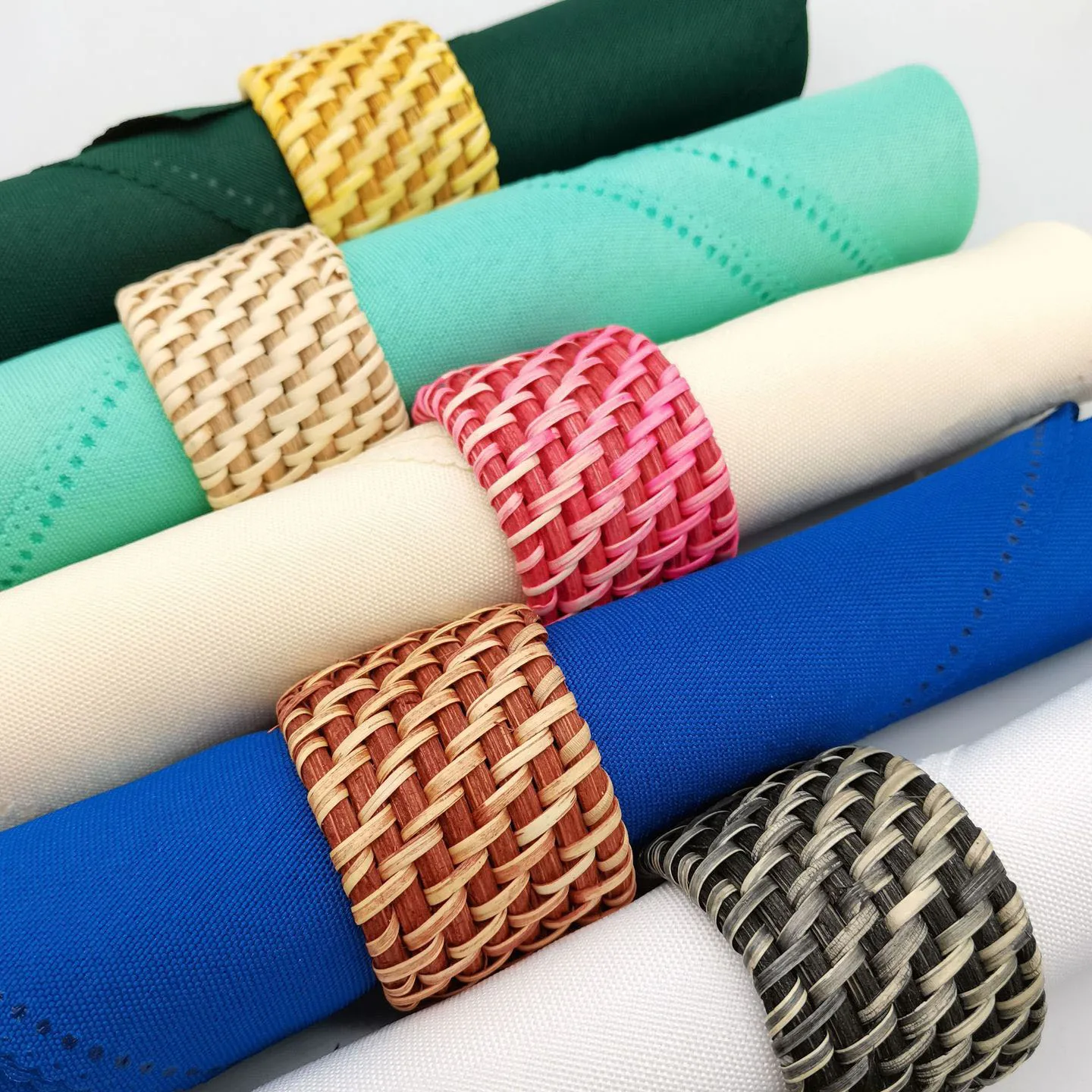

Dinning Table Decoration Farmhouse Natural Hyacinth Serviette Buckles Bamboo Rattan Wedding Party Christmas Napkins Rings Holder