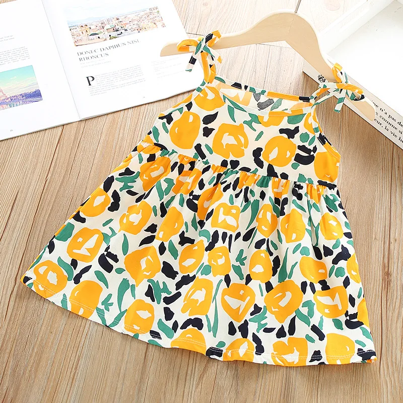 

Summer children's style princess suspender skirt girls dress New style children's floral skirt, Picture shows