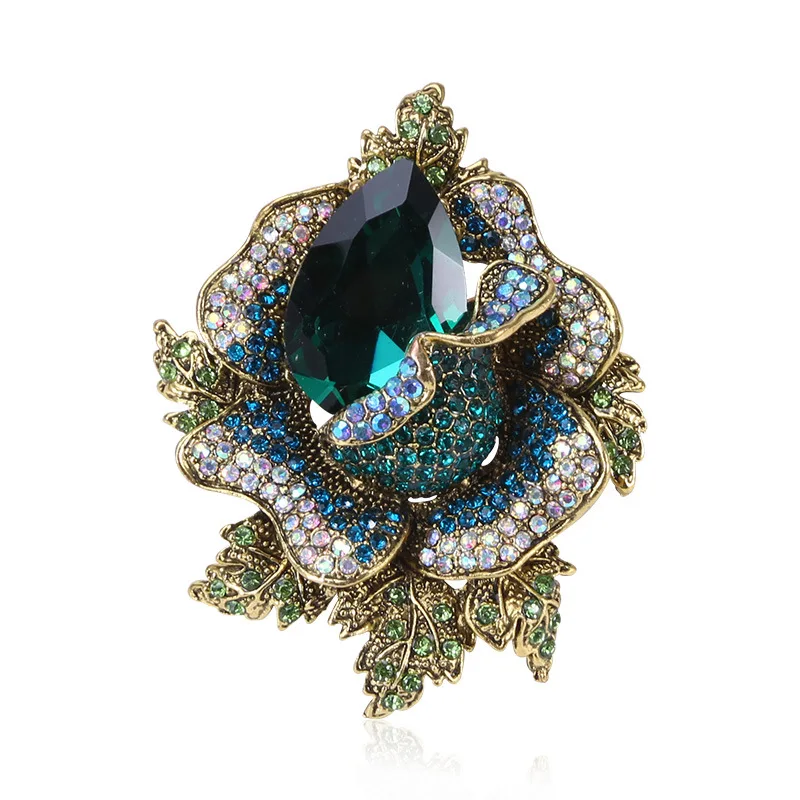 

European Hot sale Vintage Emerald Crystal Micro Glass Rose Flower Brooches Sparkly Full Rhinestone Charm Brooch Pin Christmas, Gold color