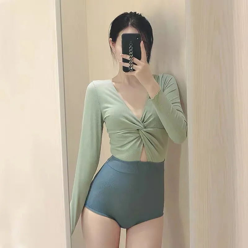 

YZ-0650 Long Sleeves, Japan And South Korea Hit Color Covering Belly Show Thin Spa Female Swimsuit One Piece High Waist Swimsuit