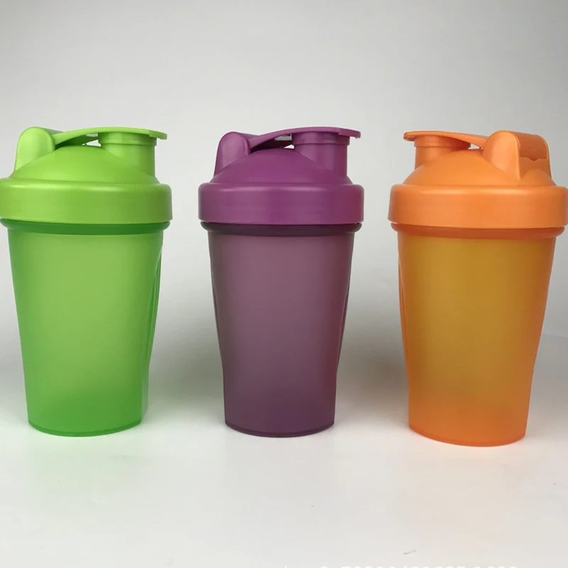 

400ml Wholesale plastic sports free protein cup bottles blenders protein shaker sports water bottle, Transport color with colorful cap or pure color