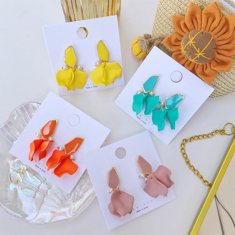 

Fresh Color Flower Petal Earrings Contrast Color Texture Frosted Holiday Style Wholesale Fashion Earring, Gold