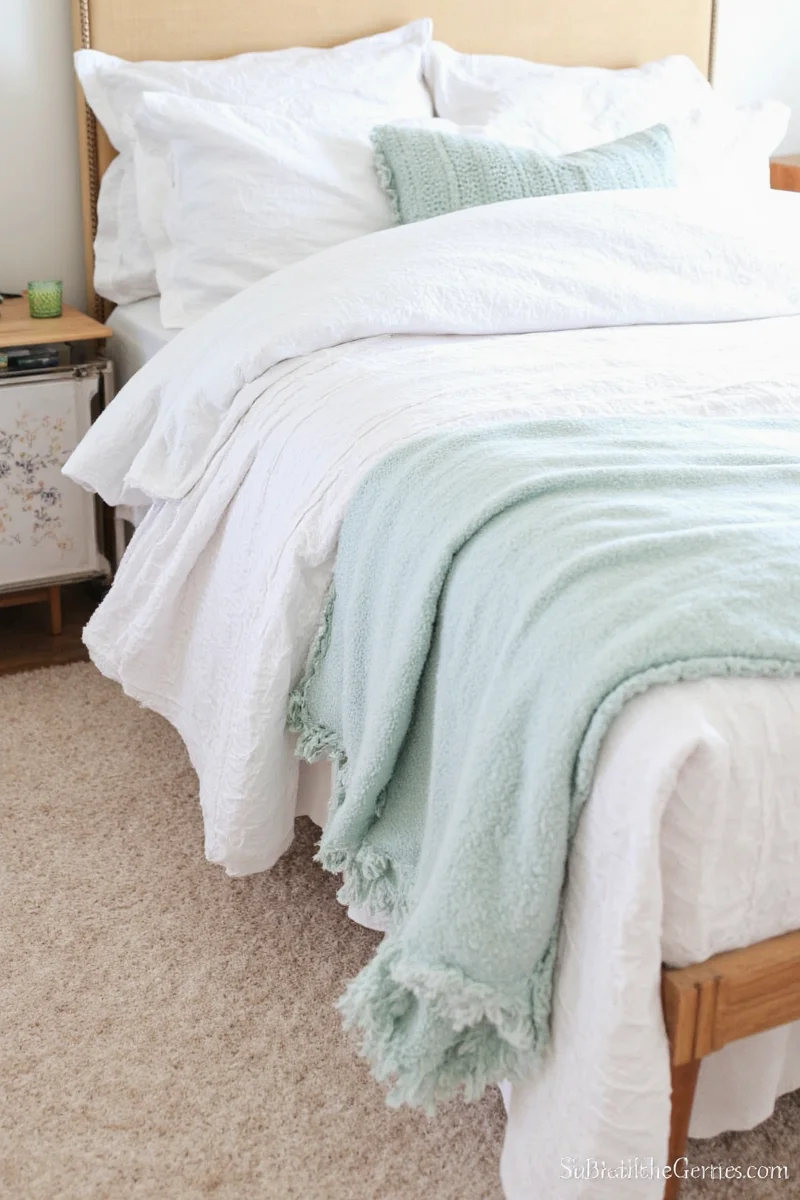 Ottoman with hidden pillow storage