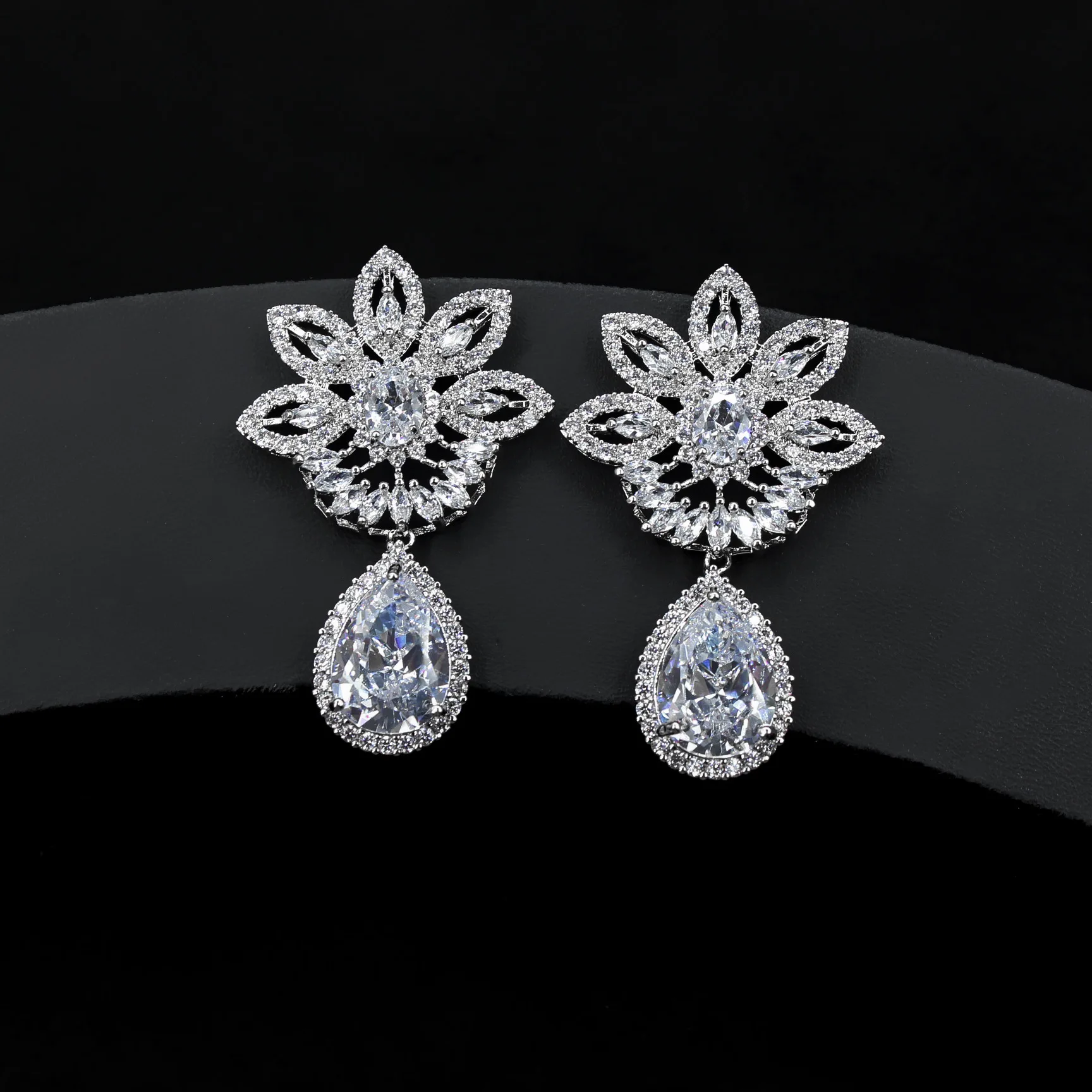 

New Bridal Wedding Matching Earrings Atmosphere Bridal Earrings Spot Zircon Earrings, Factory Direct Selling Zircon Luxury Bohua