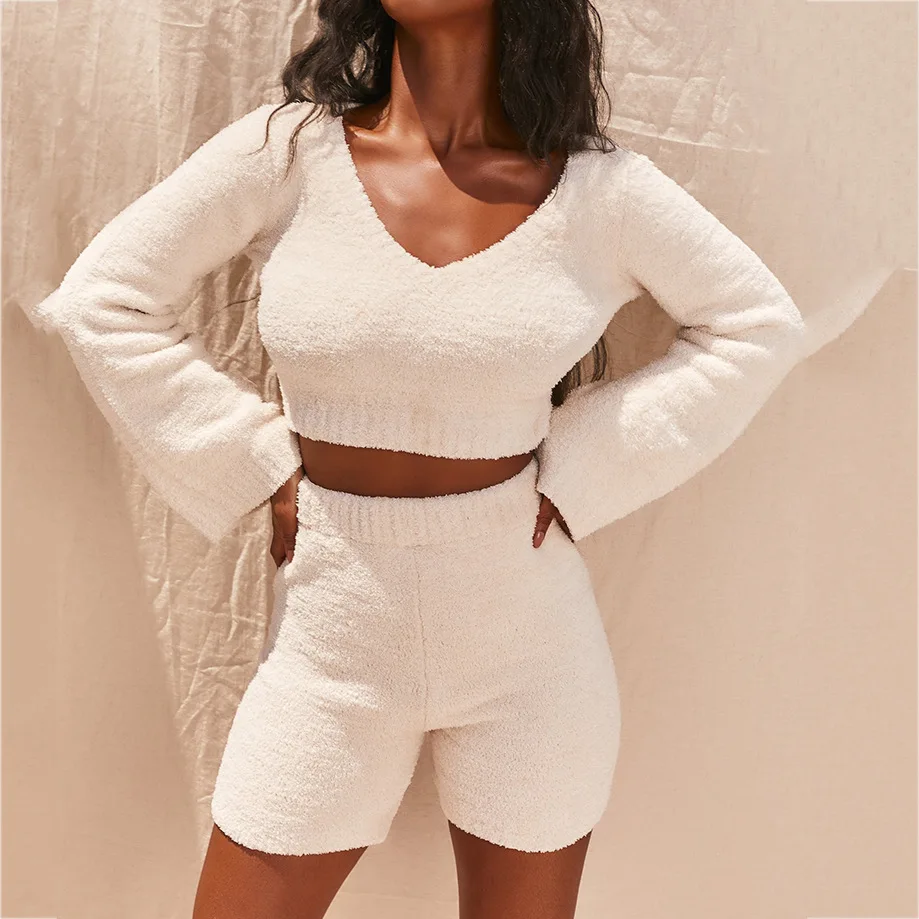 

2020 New arrivals autumn collection women V neck casual plush two piece short pants set