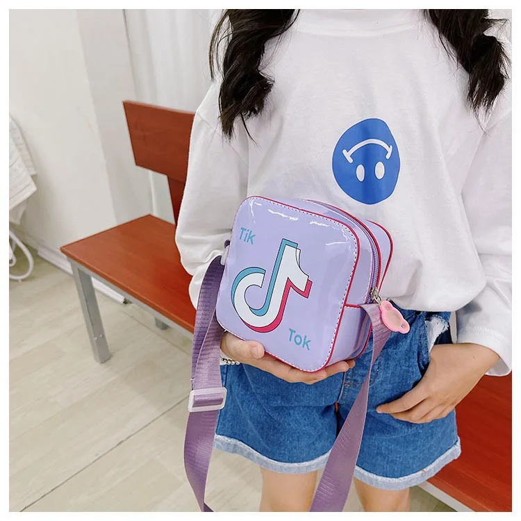 

2021 Fashion Cartoon Tiktok Pattern Square Bag Little Girls Purses Coin Purse Tik Tok Kid Purses and Mini Wallet Bag, Same as picture