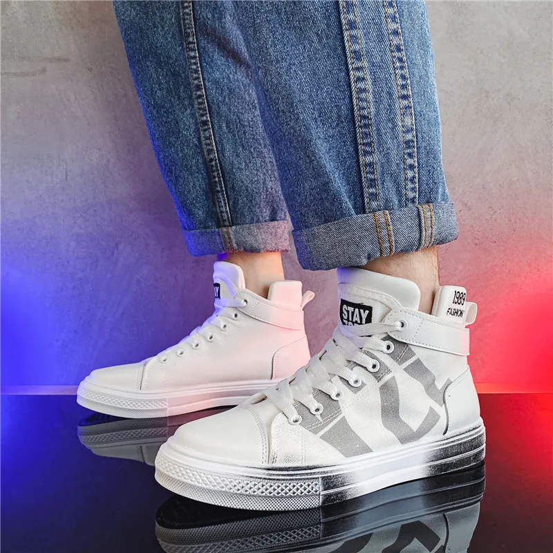 

TrendShops Cream Asian Low Moq Custom Flat Sole Leather Sneakers For Men None Brand Sneakers Korean Chunky Sneakers Vendors