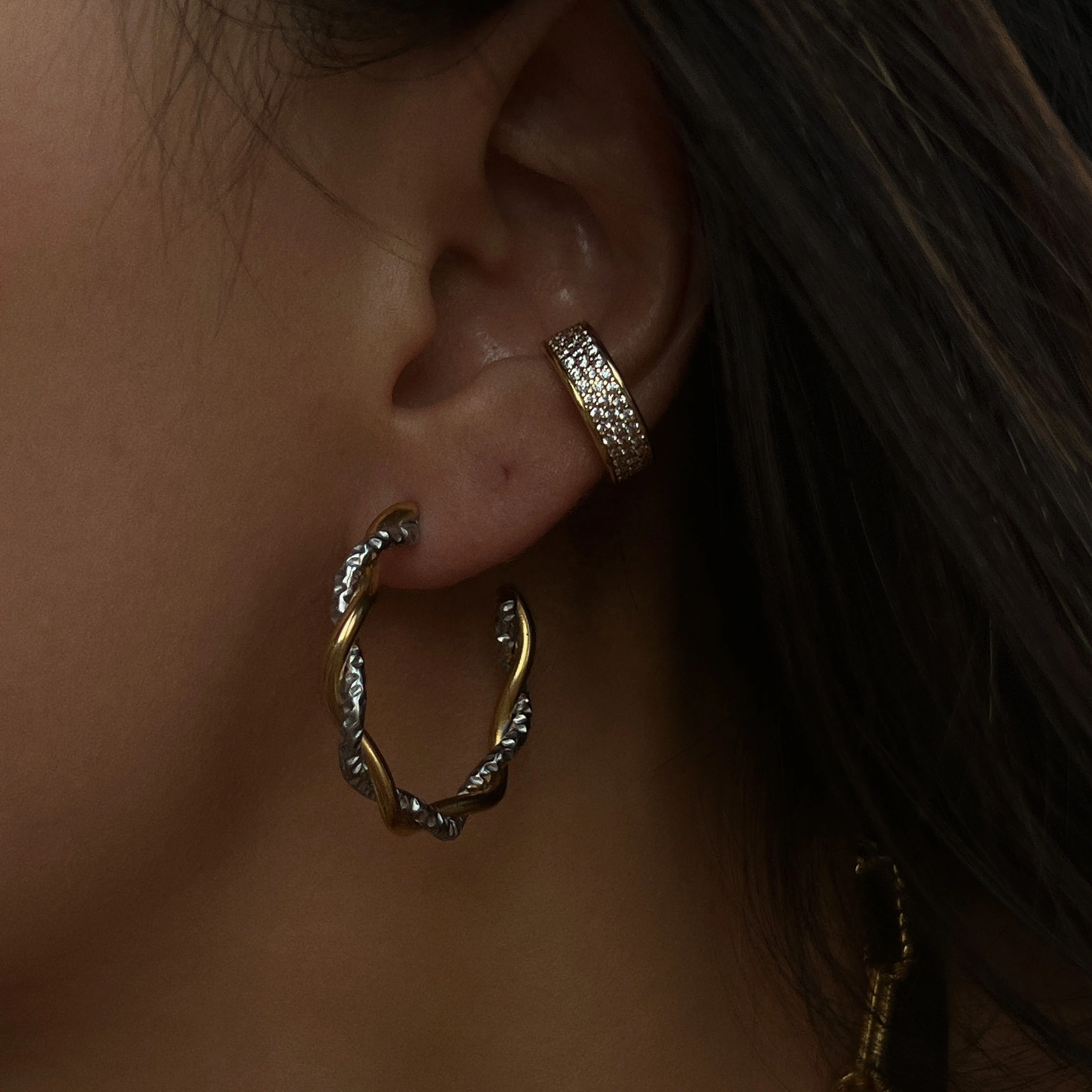 

2024 Dazan New Ins 18k Gold Plated Hypoallergenic Stainless Steel 3mm Big Twisted Earrings Unique Design Luxury Jewelry Women