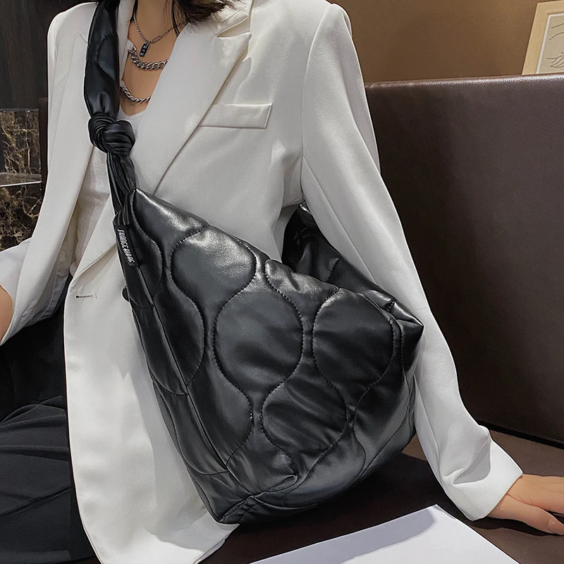 

Xinyu RTS 2021 Ladies Designer Cloth Shoulder Bag Women Fashion Trend PU Leather Handbags Large Capacity Hand Bags